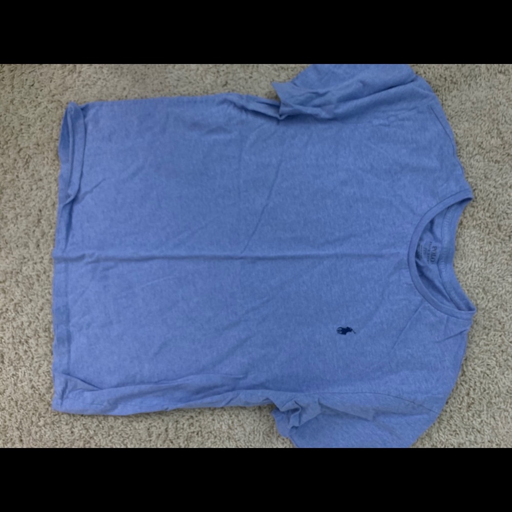 Polo adult shirt large. Pet free. Smoke free home